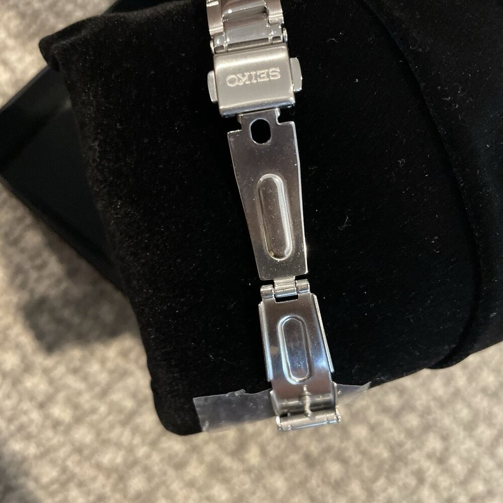 Seiko Women's Two-Tone Silver and Gold Watch - Picture 3 of 6